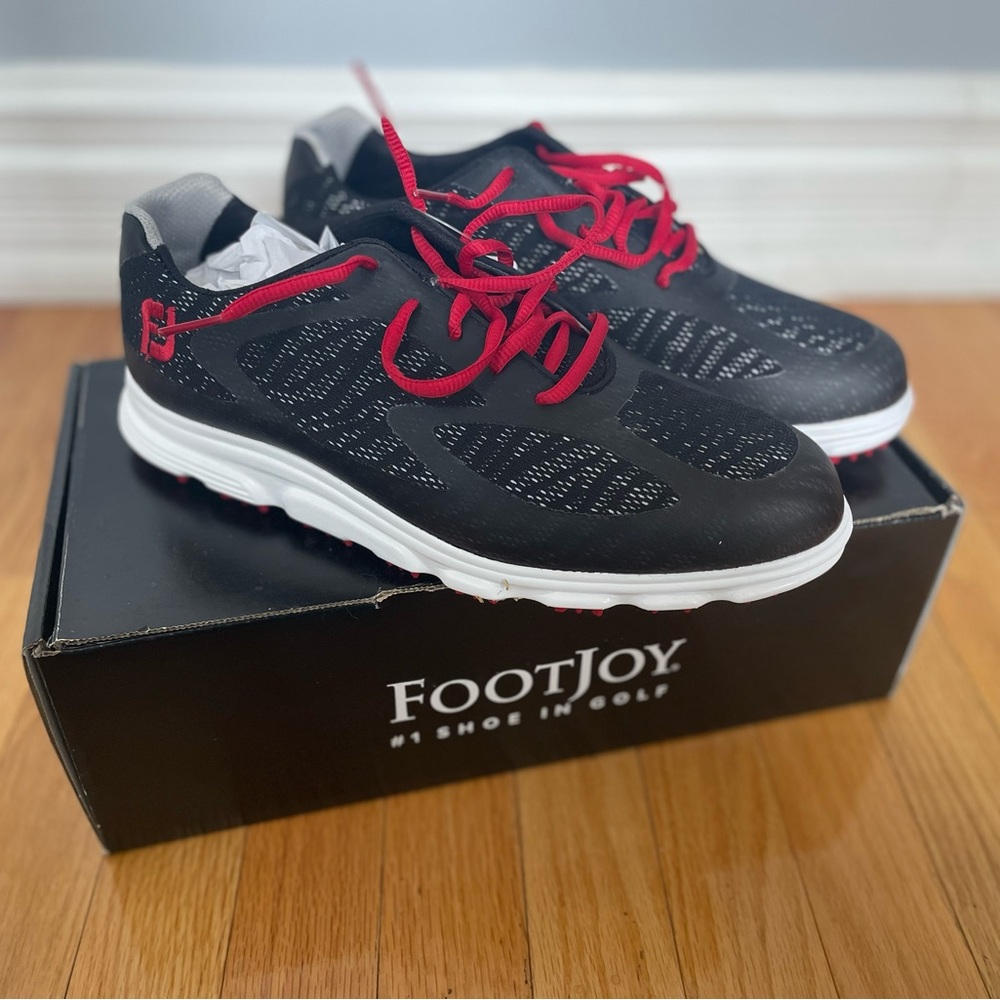 Brand New in Box - Size 9 - Footjoy Superlites XP
